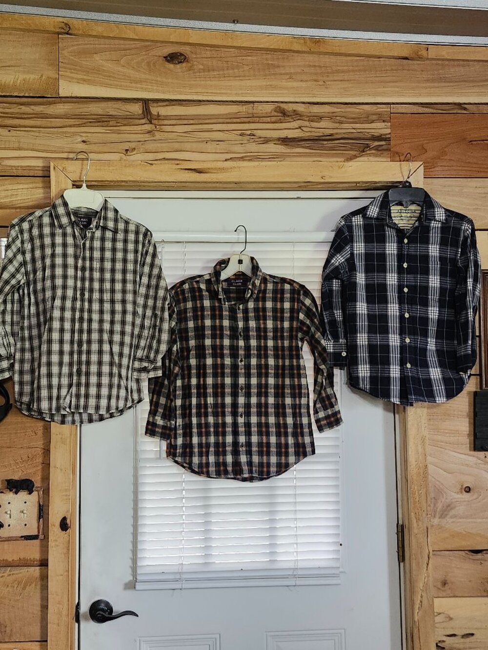 Arizona/Class Club boys long sleeve button down shirts  size small